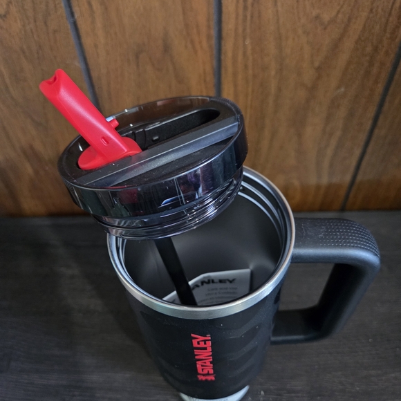 Stanley Valentine's Day 40oz Scheels Limited ED Pro Tour Tumbler Black Lovely - Picture 6 of 6